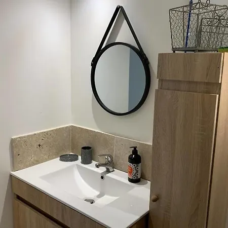 Pretty Studio On The Heights Of Apartment